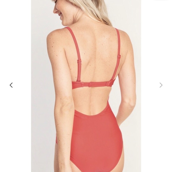 Old Navy One Piece Womens Swimsuit Cutout Gingham/Sunflower 4x - Picture 6 of 6